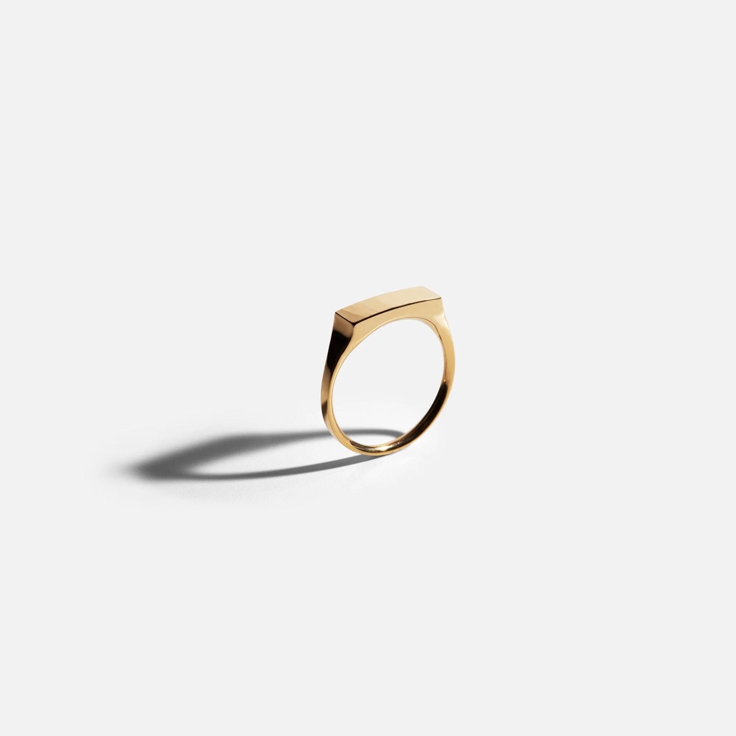 Light Sculptured Ring